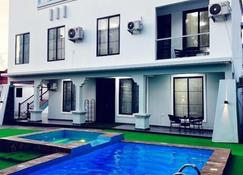 Green Light Apartments - Zanzibar - Piscine