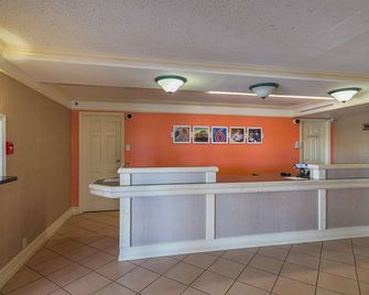 Motel 6 Grand Prairie Interstate 30 - Grand Prairie - Resepsiyon