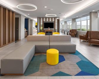 Microtel Inn & Suites by Wyndham Rehoboth Beach - Rehoboth Beach - Lobby