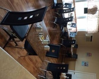 Carleton Motel & Coffee Shop - Borden-Carleton - Restaurant