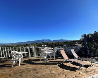 Hôtel Le Soleil Couchant - Saint-Pierre (Reunion) - Balkon