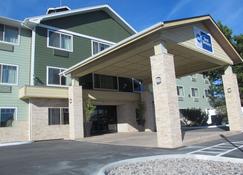 Best Western Long Beach Inn - Long Beach - Bâtiment