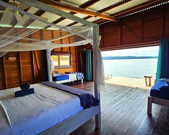 더 시 멍키 - 바스티멘토스 - 침실