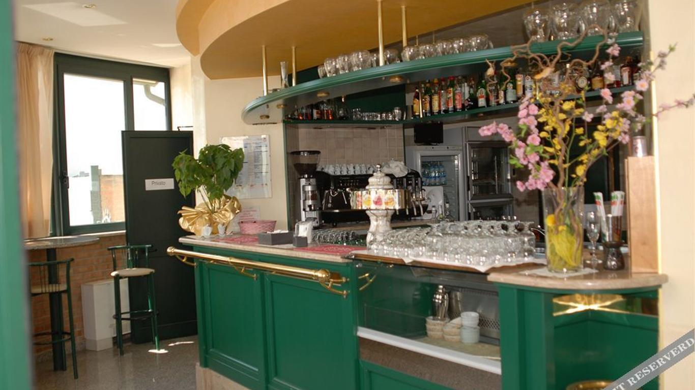 Hotel Gran Delta Di Alba-Invest Srl
