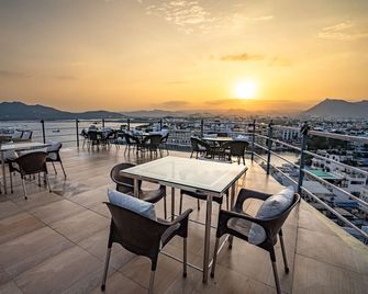 The Lake View Hotel- On Lake Pichola - Udaipur - Balcón