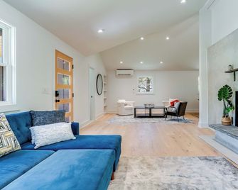New Paltz Modern Zen Cabin - New Paltz