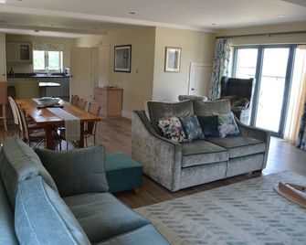 Beautiful Stone Barn In Stunning Rural Buckinghamshire - Aylesbury - Living room
