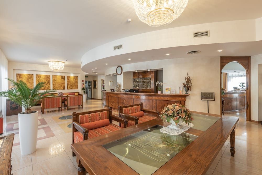 Hotel Michelangelo - Sassuolo - Salónek