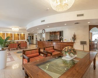 Hotel Michelangelo - Sassuolo - Лоббі