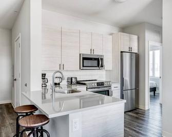 Bright Edgewater 2BR w/ Gym & Lounge, nr Red Line, by Blueground - Chicago - Cocina