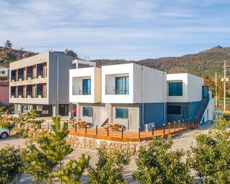 Jeju Soo Pension - Seogwipo - Rakennus