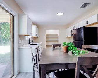 Close to the Lake. Just 8 minutes from UMHB! - Belton - Їдальня