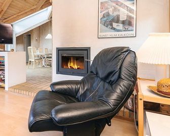 8 Person Holiday Home in Fjerritslev - Fjerritslev - Wohnzimmer