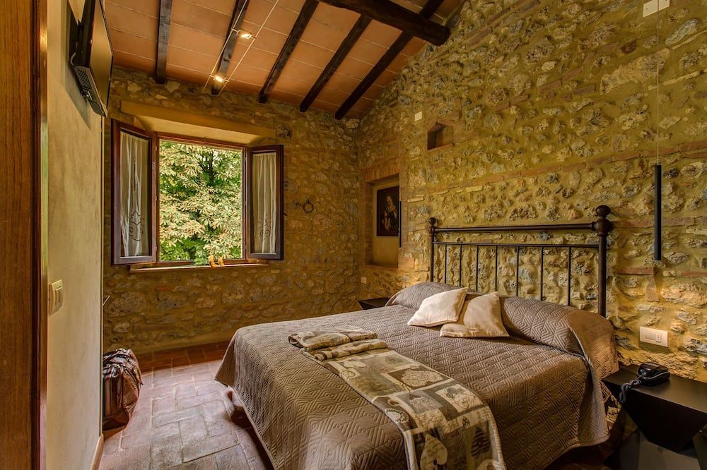 كازانوفا دي بيسيلي - سان جيميجنانو - غرفة نوم