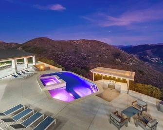 Serene Resort-Style Escape - Perfect for Families - El Cajon - Pool
