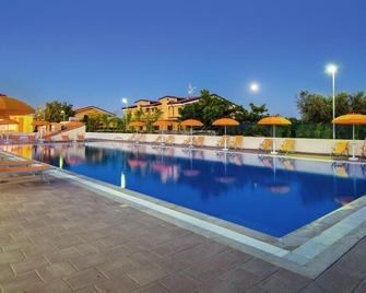 Villaggio Alemia - Cropani - Piscina