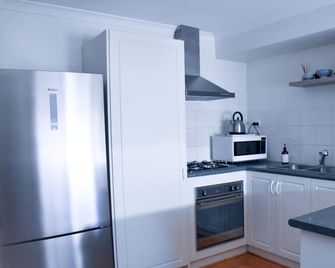 Bunbury Holiday / Contractors Unit / Short, Mid and Long Stay Unit - Bunbury - Cucina