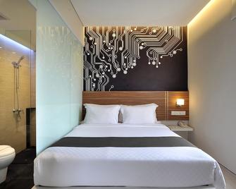 The Life Hotels City Center - Surabaya - Yatak Odası
