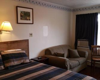 Tantramar Motel - Sackville - Bedroom