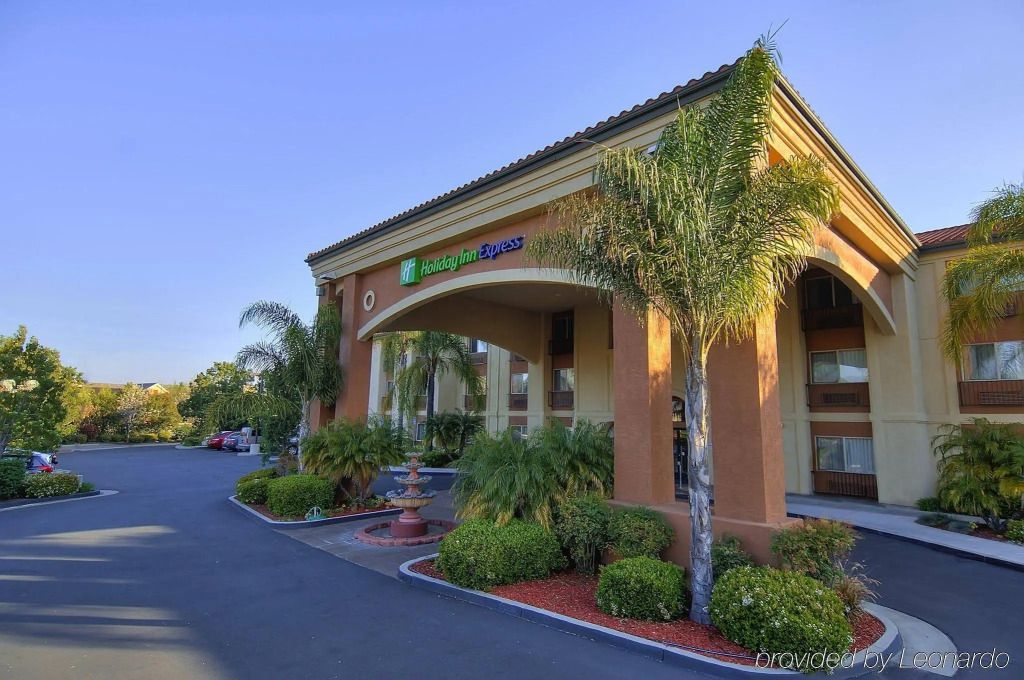 Holiday Inn Express Temecula By IHG - Temecula - Edificio