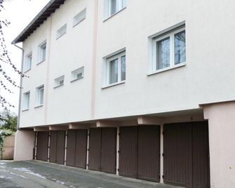 Grimmelshausen Hotel - Gelnhausen - Gebäude