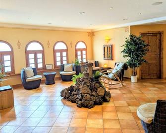 Vacation Apartment \'Hotel Am Eifelsteig\' - Neroth - Лоббі