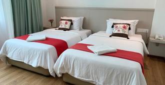 Citi Hotel - Miri - Bedroom