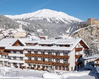 Hotel Puint - Ladis - Building