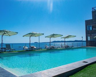 Orangea Beach Resort - Nosy Be - Pool