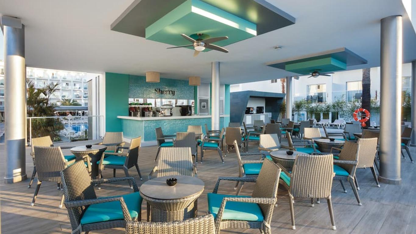 Hotel Riu Costa Del Sol