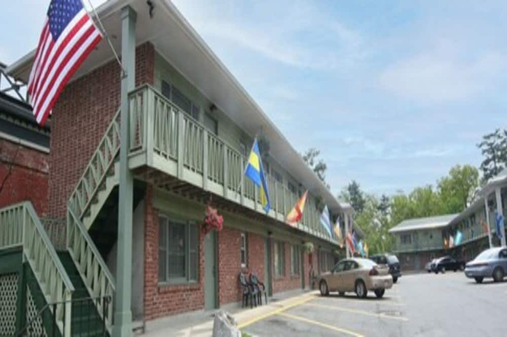 Community Court Motel - סאראטוגה ספרינגס - בניין