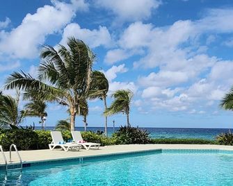 You've Arrived! Beachfront 3br Condo W/ Pool-Relax... North Side Near Rum Point - North Side - Pool