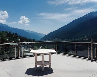 Namaste Inn Beas Valley - Manali - Balcony
