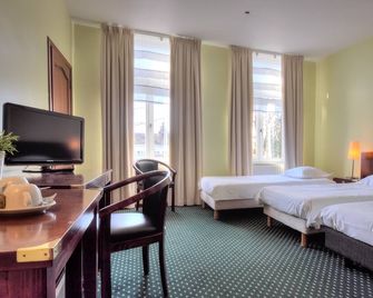 Hotel Le Monte Cristo - Mons - Habitación