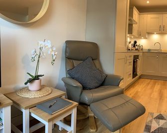 Lilypad A central location to explore the New Forest & South Coast - Ringwood - Huiskamer