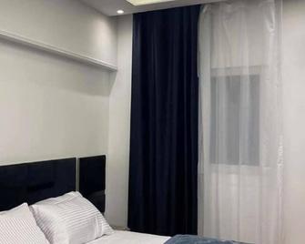 Charming 2-bedroom apartment in delightful Cairo with AC, WiFi - Madinat Coraya