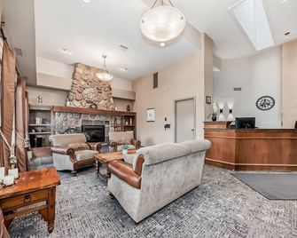 Stony Plain Inn & Suites - Stony Plain - Sala de estar
