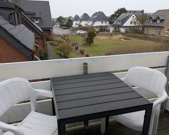 Wohnung-re-Sylter-Boje - Wenningstedt-Braderup - Balkon