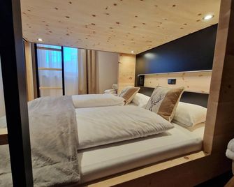 Stylish apartment with a sauna next to the slope - Hermagor - Schlafzimmer