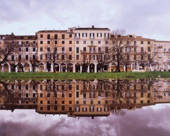 City walls sea view - Korfu - Byggnad