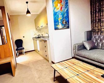 Özkaya hotel - Sivas - Obývací pokoj