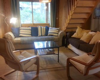 Villa 300m From The Ocean, Close To Maubuisson Lake, Facing The Forest - Carcans-Plage - Salon