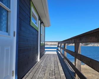 Oceanfront Apartment, Gros Morne View in the heart of Park - Rocky Harbour - Balcony