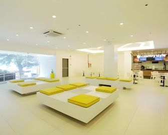 Go Hotels Timog - Quezon City - Lobby