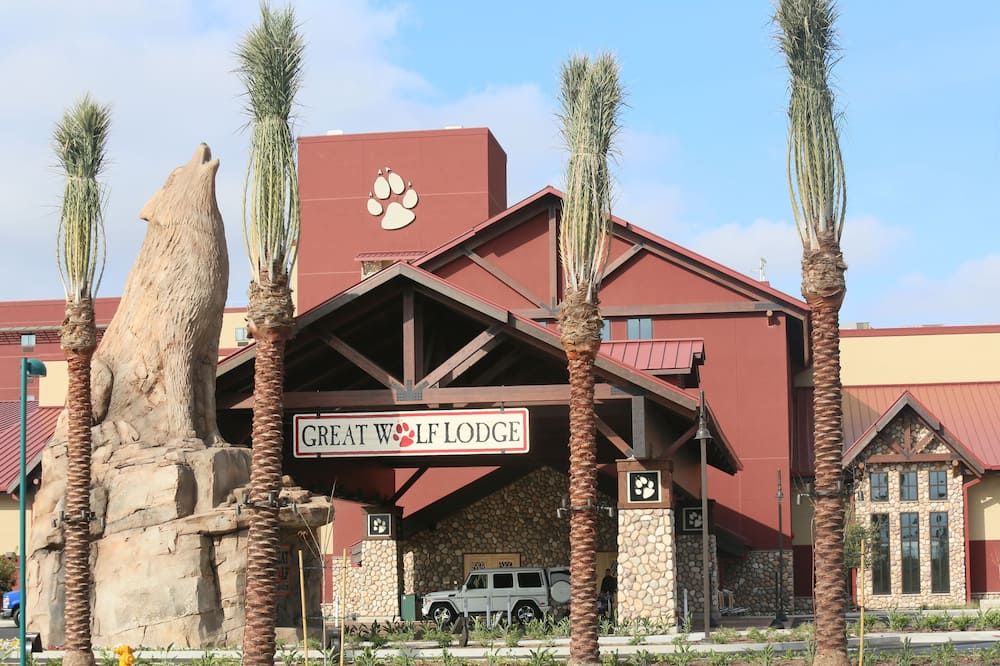 Great Wolf Lodge Southern California - Garden Grove - Building