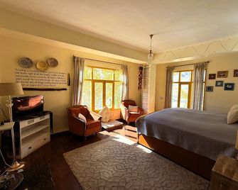 Hotel Deyzor - Kaza Khas - Bedroom
