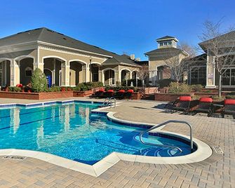Execustay At Jamison At Brier Creek - راليغ - حوض السباحة