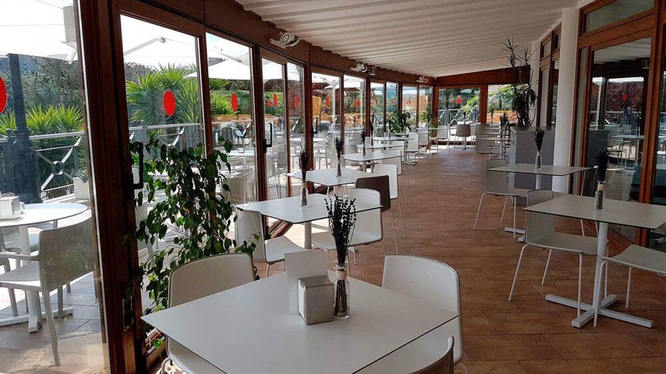 Hotel Faro de San Vicente