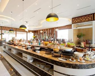 Pinehurst Golf Club & Hotel - Pathum Thani - Buffet