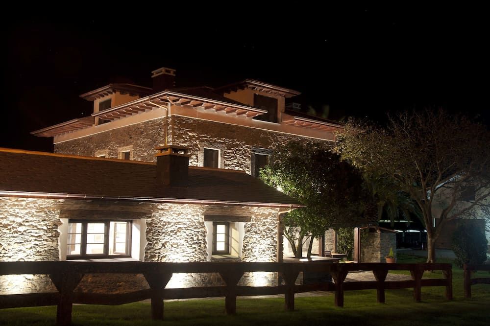 Casa Pacho Apartamentos Rurales - Luarca - Gebäude